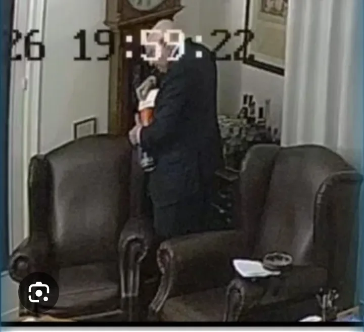 Armao, le telecamere nell’ufficio e i video delle mazzette: il caso che travolge l’ex vicepresidente siciliano e il legame con Giusi Bartolozzi